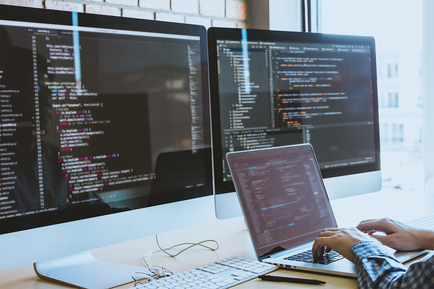 9 Benefits of Outsourcing Software Development for Startups